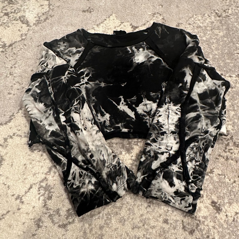 storia tie dye cropped sweatshirt